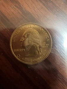1999 Connecticut D Mark Error Quarter Gold Tint - Picture 1 of 2