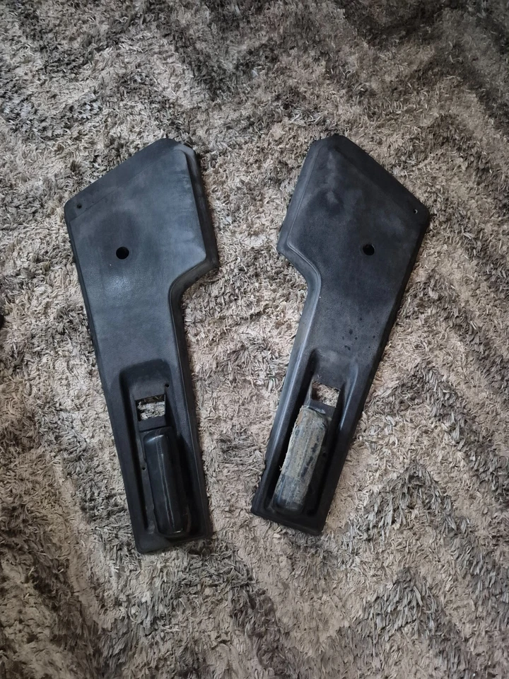 Juego de paneles interiores de puerta para camioneta Dodge A100 A108 L&R negro Mopar Foto 1 de 4