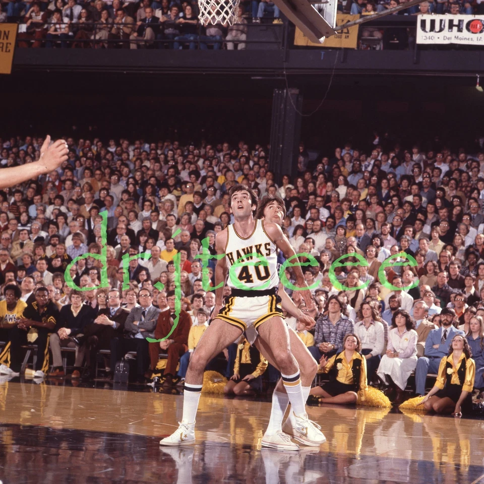 Kevin Boyle IOWA HAWKEYES - 120mm Baloncesto Transparencia Foto 1 de 1