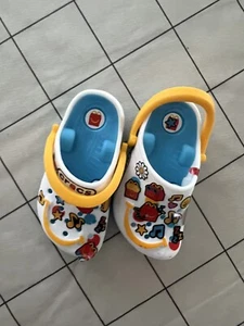 2024 McDonald's Mini Crocs Keychain Happy Meal Toys, LOT OF 2 - Picture 1 of 5