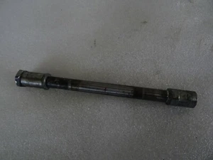 Honda CB 400 F Four Thru Axle Front Wheel Bag Axle - Picture 1 of 3