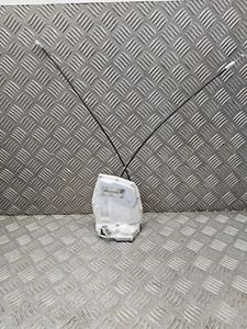 MECANISMO DE BLOQUEO DE PUERTA TRASERA VAUXHALL DISEÑO AGILA MPV 2010 del lado del pasajero cercano - Imagen 1 de 8