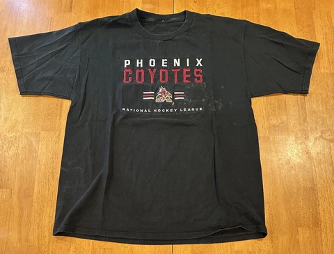 Vintage 90s Phoenix Coyotes NHL Hockey T-Shirt Size XL Embroidered Cover