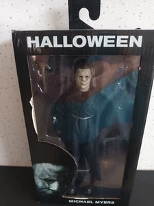 NECA Deluxe 8" Halloween 2 Retro Clothing Michael Myers Action Figure - Picture 1 of 3