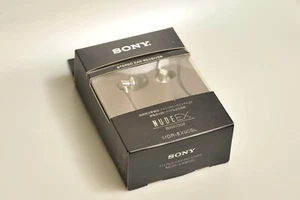 SONY MDR-EX90SL Silver Stereo Ear Receiver Wired Monitor Earphone "Mint" w/Box - Picture 1 of 10