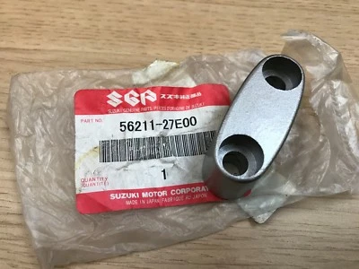 Nuevo de lote antiguo Suzuki GSF1200 Bandit 1996-2000 manillar montaje superior 56211-27E00 Foto 1 de 3