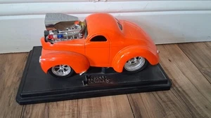 Muscle Machines '41 Willys Coupe Orange Die Cast Car 1:18 Scale - Picture 1 of 9
