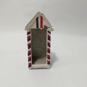 Guérite en plomb peint H8cm élément de décor pour scène miniature diorama - Imagen 1 de 3