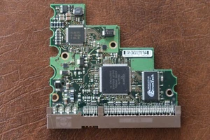 Seagate ST340014A Pn : 9W2005-032 Fw :3 .16 Wu (100282772 E) 40gb 3.5 " Ide PCB - Picture 1 of 1