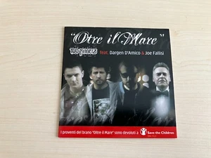 Two Fingerz feat Dargen D'Amico & Joe Fallisi _ Oltre Il Mare _ CD Single PROMO - Imagen 1 de 2