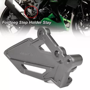 Left Footpeg Holder Bracket Step Pedal Mount For Kawasaki Z 250 300 Ninja - Picture 1 of 8