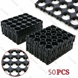 50 x Halterung Halter Spacer Shell Bracket Batteriehalter für 4x5 18650 Batterie - Bild 1 von 9