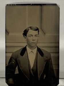 VTG. Young Gentleman Tintype Photo Daguerreotype Style Tin Type - Picture 1 of 5
