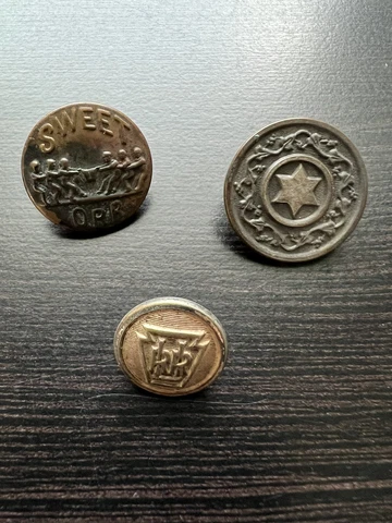 Three antique wobble shank buttons. Sweet ORR, Keystone Railroad, 6 pointed star Cover