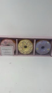 Nuovo set 3 cupcakes e cashmere ciambella pasquale ceramica decorazione set pastelli - Foto 1 di 5