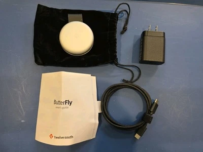 Twelve South Butterfly 2-in-1 MagSafe Charger for iPhone and Apple Watch - Image 1 of 2