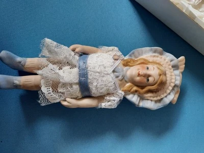 Bonita muñeca vintage Shackman French Bisque Bonnet porcelana 5-1/2" Foto 1 de 3