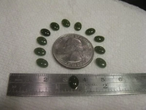 Last one - 1 Piece - Jade cabochon - green oval -7 x 5 mm - medium green - Picture 1 of 2