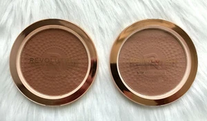 MAKEUP REVOLUTION Mega Bronzer - Cool / Warm Matte Bronze Sculpt Contour Powder - Picture 1 of 3