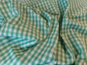 35" X 44" VINTAGE GREEN GIGHAM/NEW POLY COTTON #1473 - Picture 1 of 4