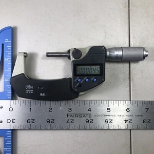 Mitutoyo 293-345 Electronic Outside Micrometer 1 to 2" Range IP65 w/New Battery - Picture 1 of 12