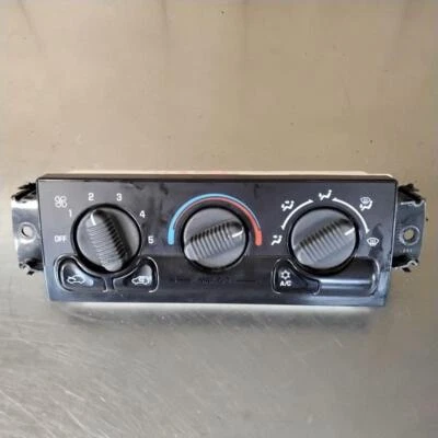 Calefacción A/C Control GMC SIERRA 1500 99 00 01 02 Foto 1 de 3