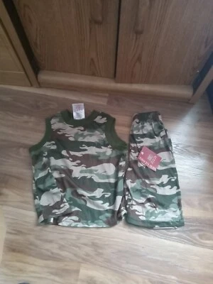Conjunto corto de pijama camuflaje verde/bronceado 4/5 Faded Glory para niños nuevo con etiquetas Foto 1 de 4