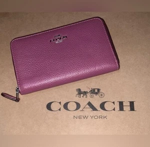 NWT COACH Medium ID Zip Around Wallet Light Raspberry Pebbled Leather SLVR Hardw - Picture 1 of 8