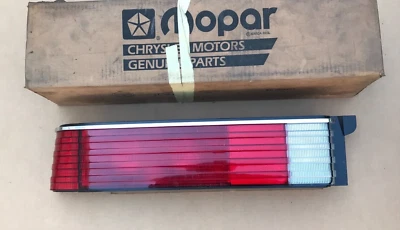 1985-89 Plymouth RELIANT LEFT REAR TAIL LAMP NOS Mopar 4321063 - Image 1 of 4