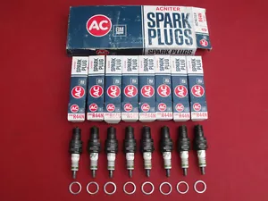 NOS GM Delco 1958-1969 Chevrolet Cadillac 396 427 348 BIG BLOCK spark plugs R44N - Picture 1 of 12