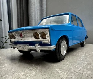 MODELO DE JUGUETE VINTAGE URSS SOVIÉTICO GRANDE 17,5"" (45 CM) PLÁSTICO VAZ AZUL LADA - Imagen 1 de 14