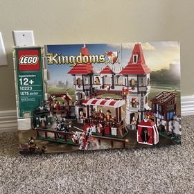 LEGO Castle: Kingdoms Joust (10223)