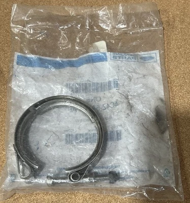 Abrazadera de tubo de escape turbocompresor original Ford 4C4Z-5A231-AB F-650/750 NUEVO DE STOCK Foto 1 de 2