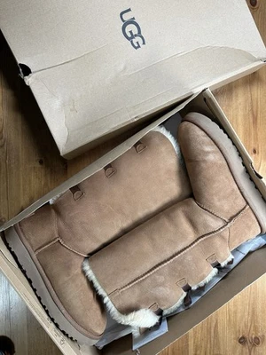 UGG BAILEY BOW II CHESTNUT TALL BOOTS Sz 9 WOMEN FUR BOX LN WINTER Suede Brown - Image 1 of 4