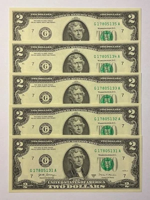 2017A  LOT OF  5  $2  DOLLARS  NOTES  IN  SEQUENCE NICE  UNCIRCULATED  CONDITION - Image 1 of 2