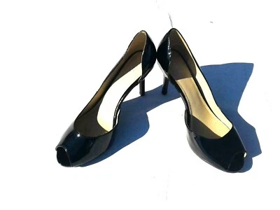 Tacones de salón CATO talla 9 negros orgía punta abierta  Foto 1 de 4