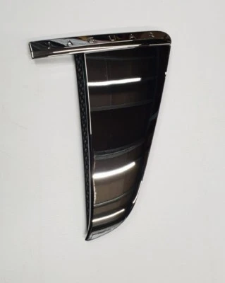 Genuine Jaguar XF 2011-2013 RH Chrome Vent Finisher - C2Z20383 - Image 1 of 2