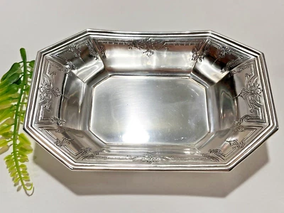 Prato pequeno octagonal prata esterlina Gorham 99gr. Sem mono. Lindo acabamento. - Imagem 1 de 4