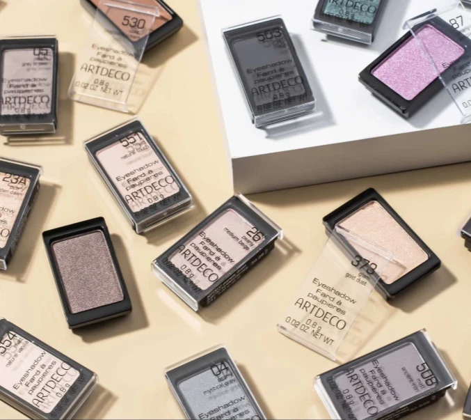 Artdeco EYESHADOW PEARL- Puderlidschatten mit Pearl-Finish vers.Farben, 0,8g - Bild 1 von 3