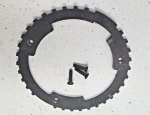 DODGE RAM 1500 3.7L V-6 32 TOOTH RELUCTOR RING WITH BOLTS - USED - Picture 1 of 2