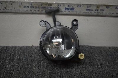 2001-2003 BMW 325CI FOG LIGHT FACTORY OEM - Image 1 of 4