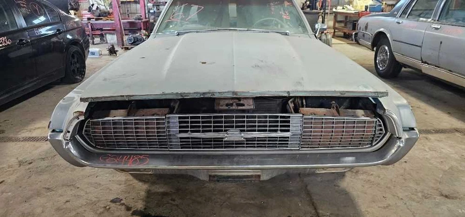 Capucha gris compatible con Thunderbird 1130689 1967 Foto 1 de 4