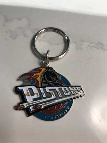 Detroit Pistons Logo Metal Keychain NBA Basketball New Cover