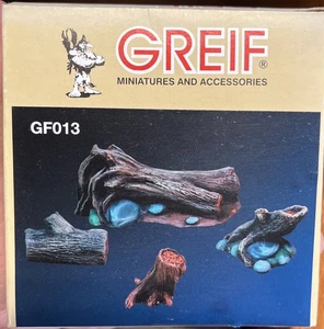 GRIEG 1/35 scale Tree Trunks ( resin parts ) - Picture 1 of 1