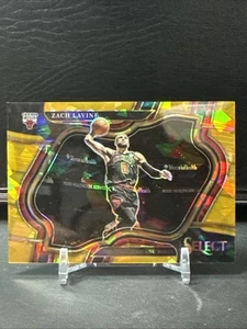 Zach Lavine 2022-23 Panini Select Courtside Gold Cracked Ice Prizm /10 - Picture 1 of 2