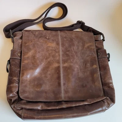 Fossil Leather Messenger Bag Brown Shoulder Strap Commuter Distressed Descript! - Image 1 of 4