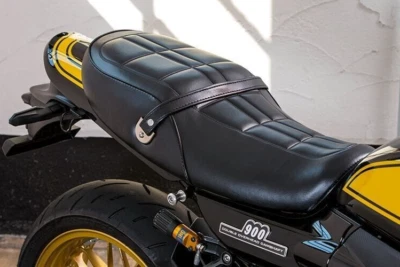 Siège KAWASAKI Z900RS "NEUF" fabriqué par Doremi Collection Z1 Z2 style - Photo 1/4