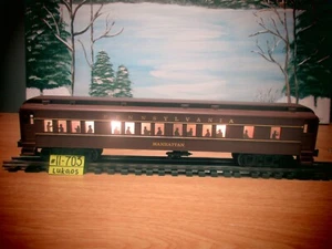 WILLIAMS PENNSYLVANIA "MANHATTAN " PASSENGER CAR W/LIGHT. - Picture 1 of 9