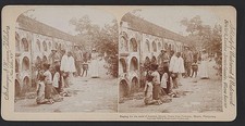 Rezando, Almas, faiecido Amigos, Cemitério Santa Cruz, Manila, Filipinas, c189 5897