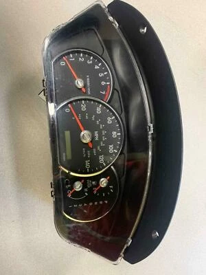 Velocímetro MITSUBISHI ENVENVOR 11 - Imagem 1 de 4